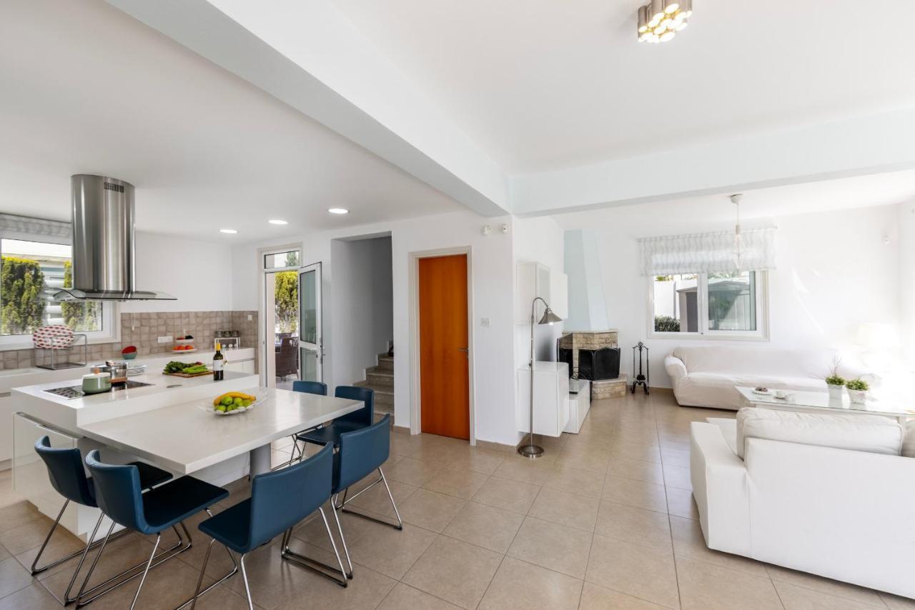 Protaras Sunrise Zen Seafront Villa Екстериор снимка