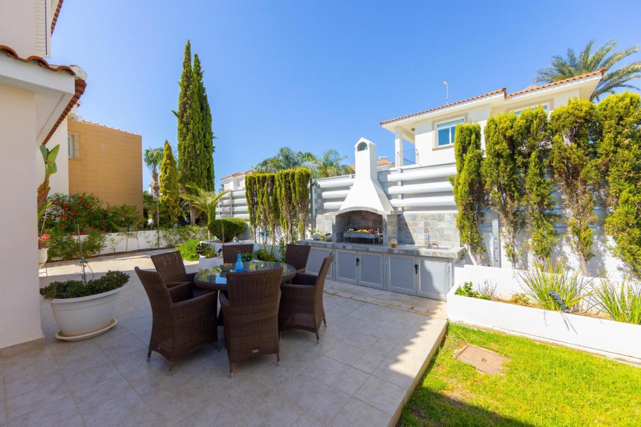 Protaras Sunrise Zen Seafront Villa Екстериор снимка